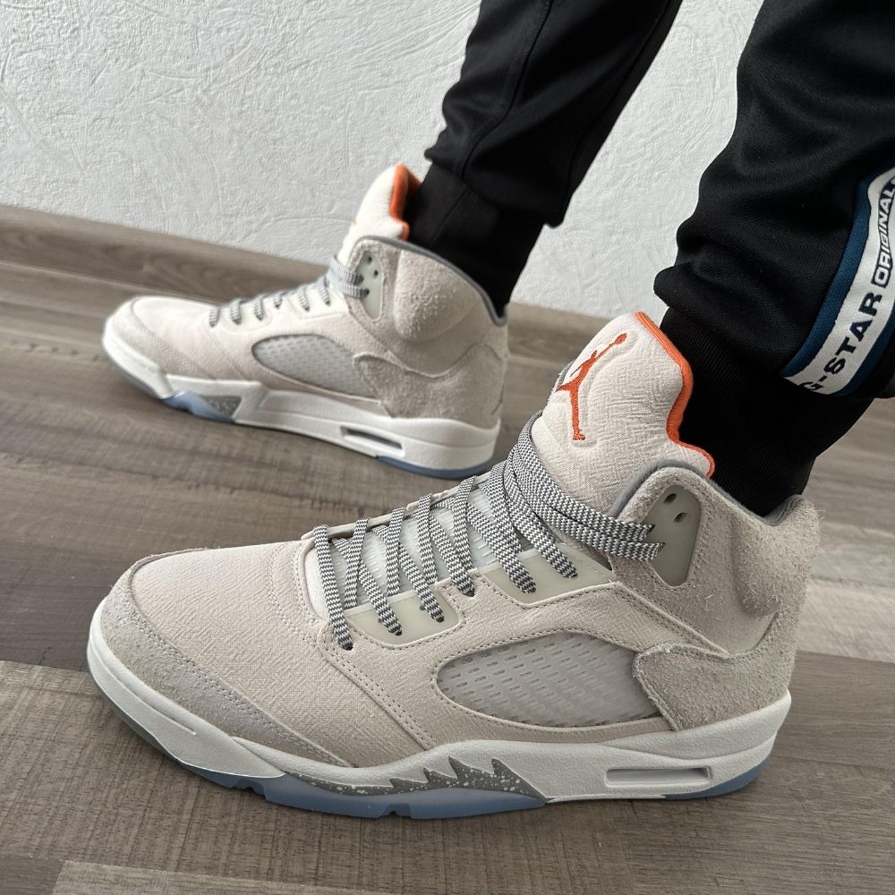 Air Jordan 5 Retro SE Craft Light Orewood Brown