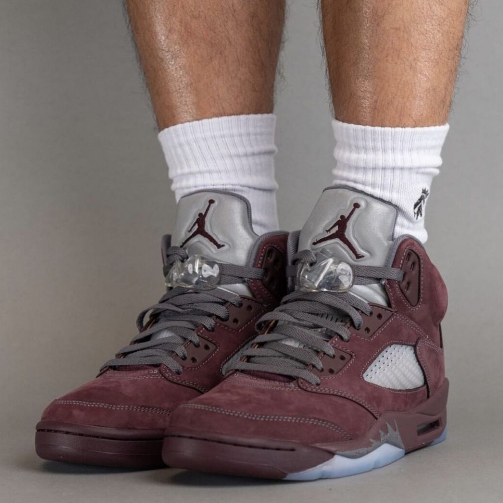 Air Jordan 5 Retro SE Burgundy 2023