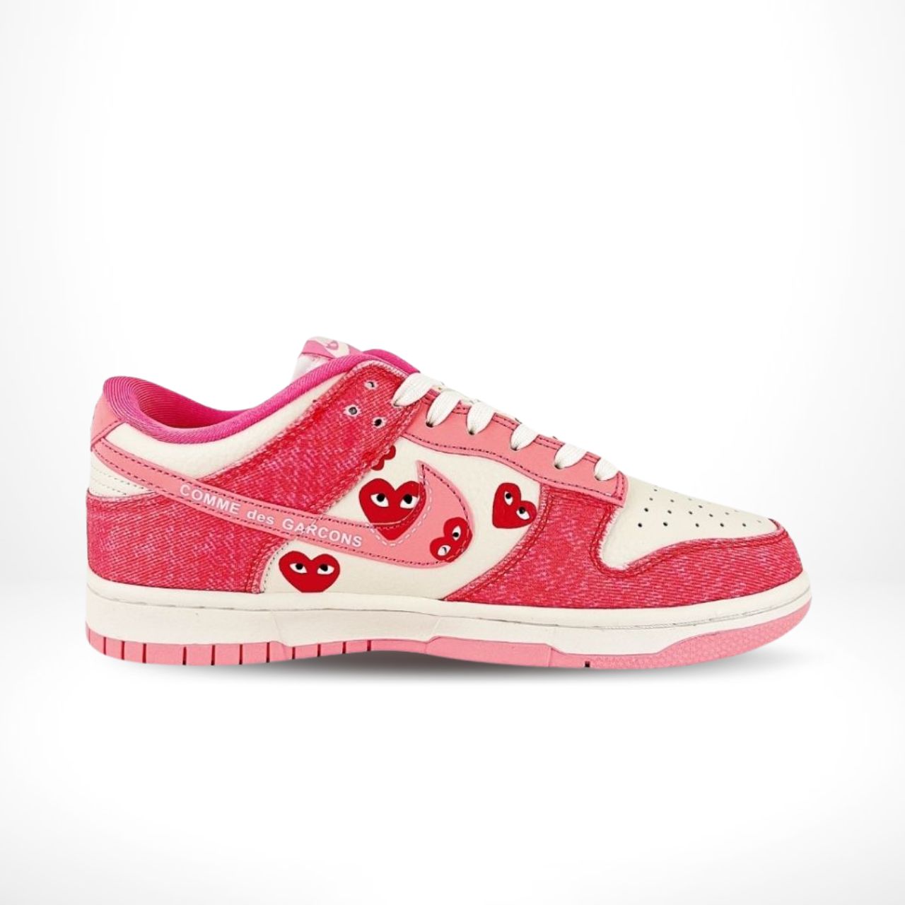 Nike SB Dunk Low X Comme Des Gracons Play Pink Hearts