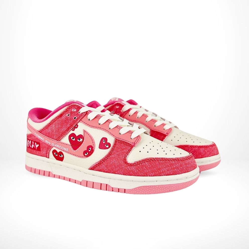 Nike SB Dunk Low X Comme Des Gracons Play Pink Hearts