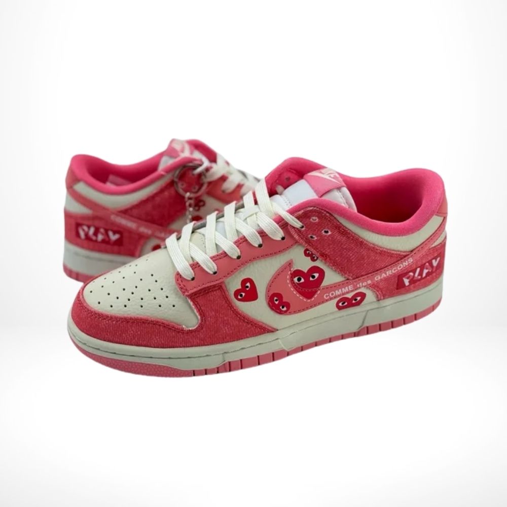 Nike SB Dunk Low X Comme Des Gracons Play Pink Hearts