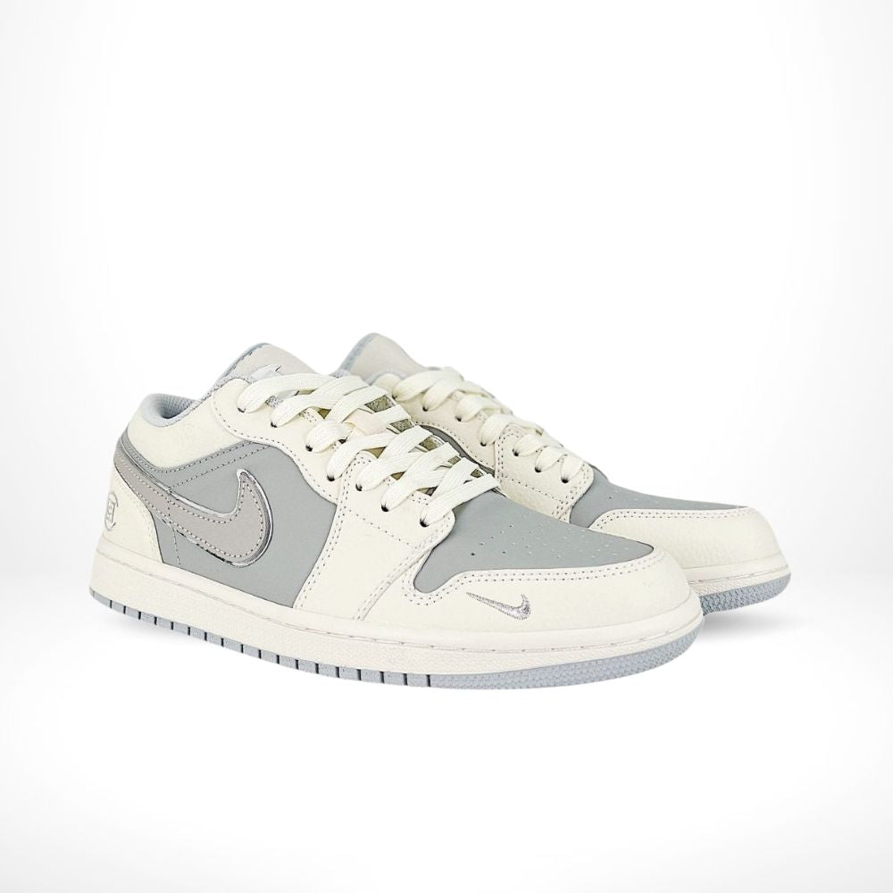Nike SB Dunk Low Grey White