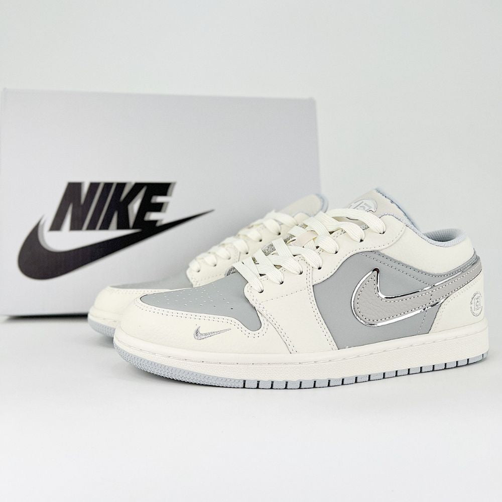 Nike SB Dunk Low Grey White